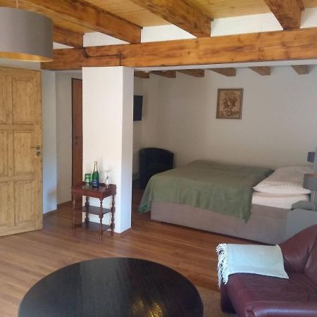 Stodola-Soukromy Apartman Pro Dva S Venkovni Virivkou Karlštejn Εξωτερικό φωτογραφία