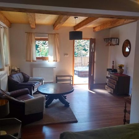 Stodola-Soukromy Apartman Pro Dva S Venkovni Virivkou Karlštejn Εξωτερικό φωτογραφία