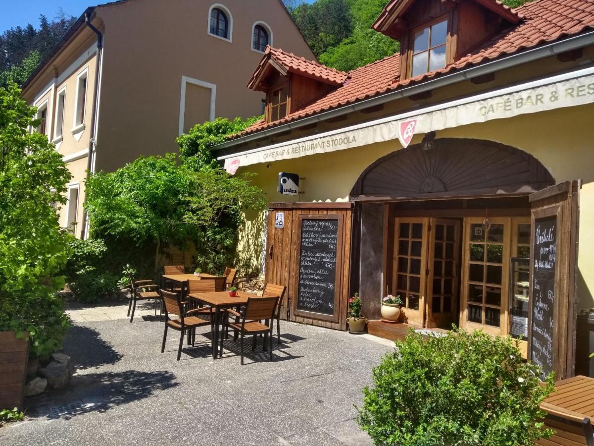 Stodola-Soukromy Apartman Pro Dva S Venkovni Virivkou Karlštejn Εξωτερικό φωτογραφία